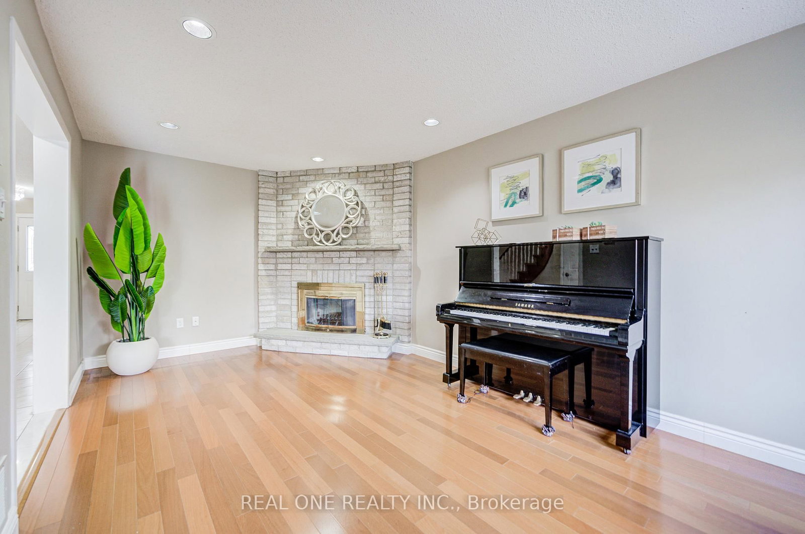 Detached House for sale at 31 Coulter's Mill Gate, Vaughan, Ontario, L4J 6N3 - Brownridge - MLS: N12980618