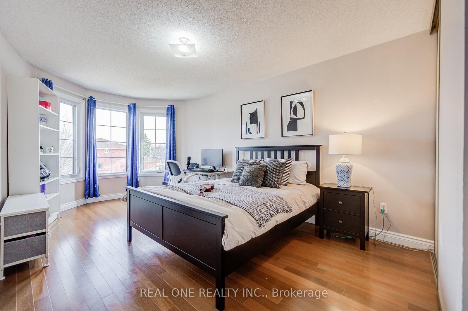 Detached House for sale at 31 Coulter's Mill Gate, Vaughan, Ontario, L4J 6N3 - Brownridge - MLS: N12980618