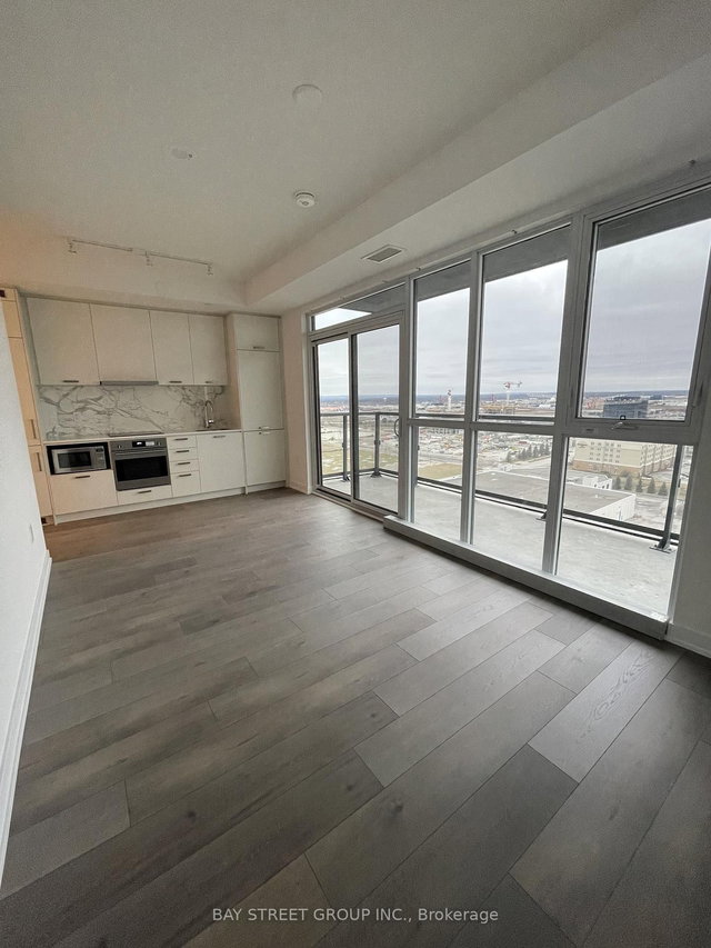 1717 - 10 Honeycrisp Crescent