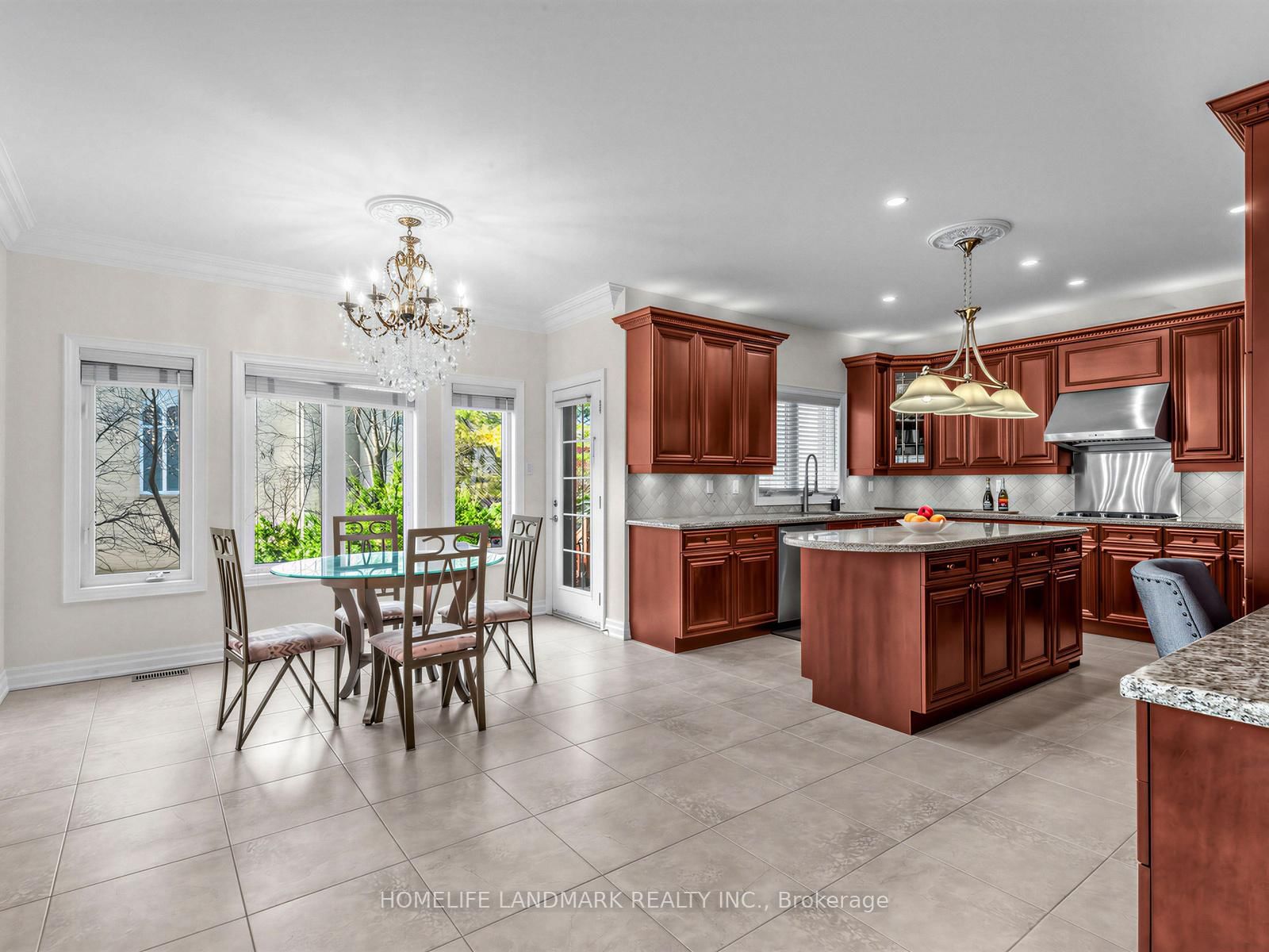 Detached House for sale at 59 Black Walnut Crescent, Richmond Hill, Ontario, L4B 3S3 - Langstaff - MLS: N12980644