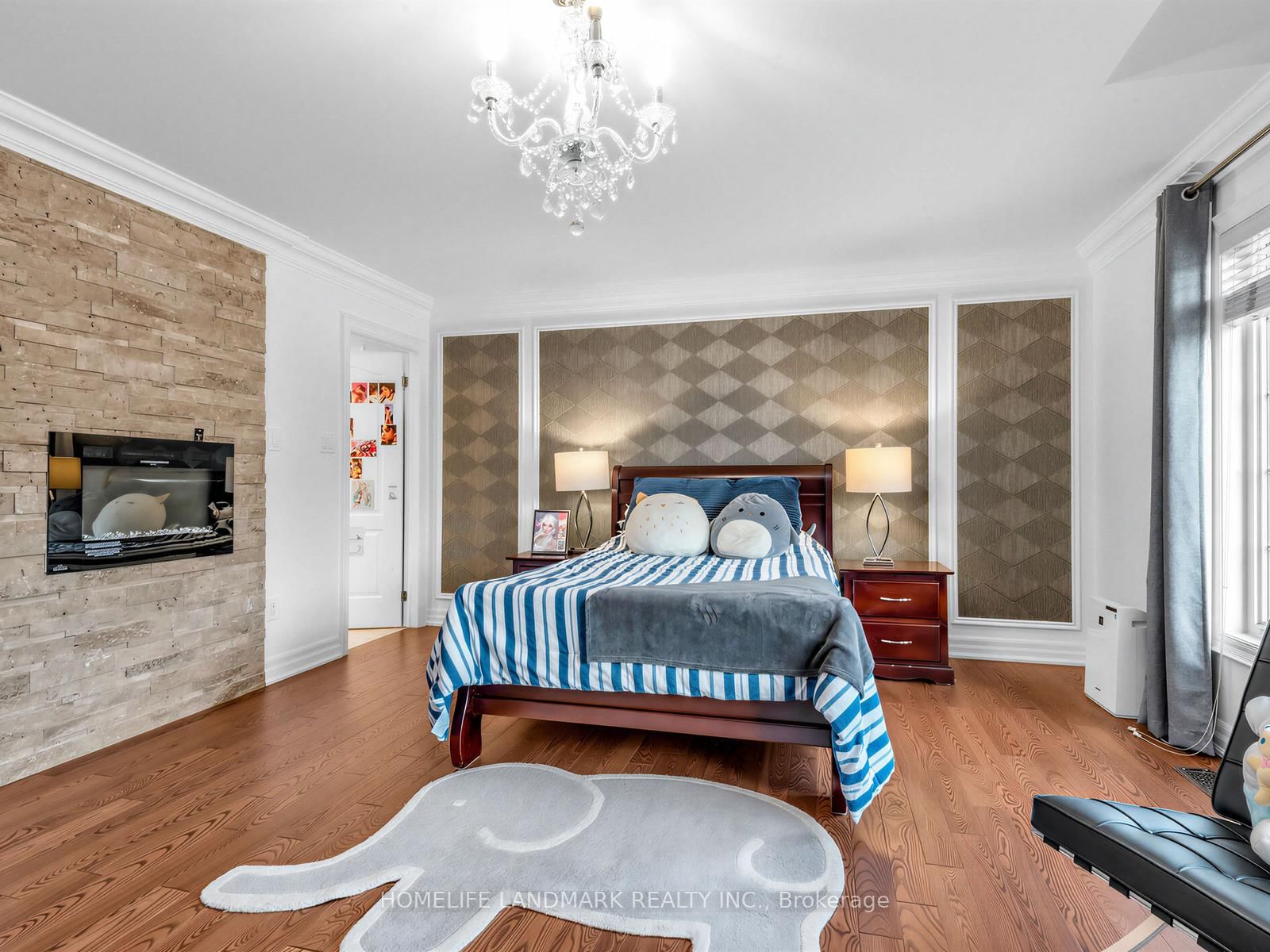 Detached House for sale at 59 Black Walnut Crescent, Richmond Hill, Ontario, L4B 3S3 - Langstaff - MLS: N12980644