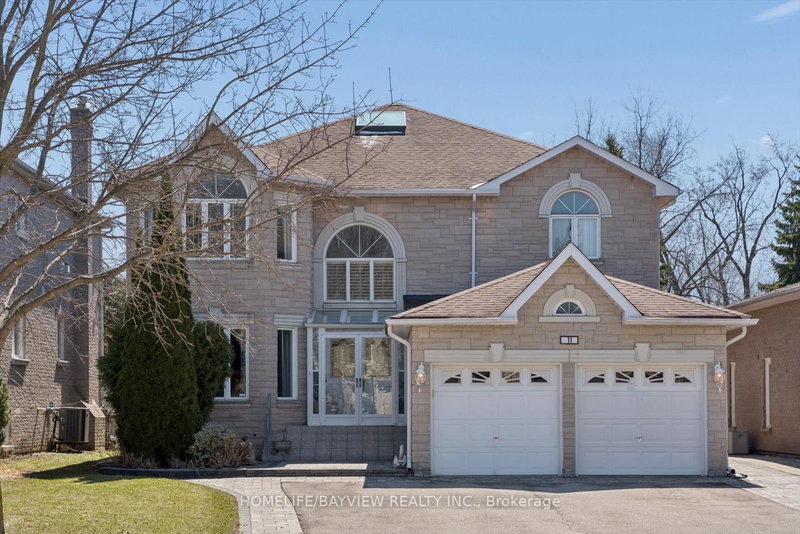 11 Sorrento Dr, Richmond Hill, Ontario