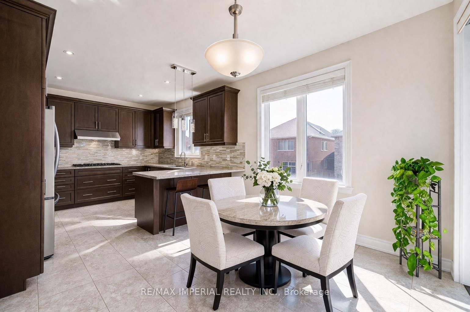 Detached House for sale at 28 Mancini Crescent, Richmond Hill, Ontario, L4E 0T1 - Jefferson - MLS: N12980928