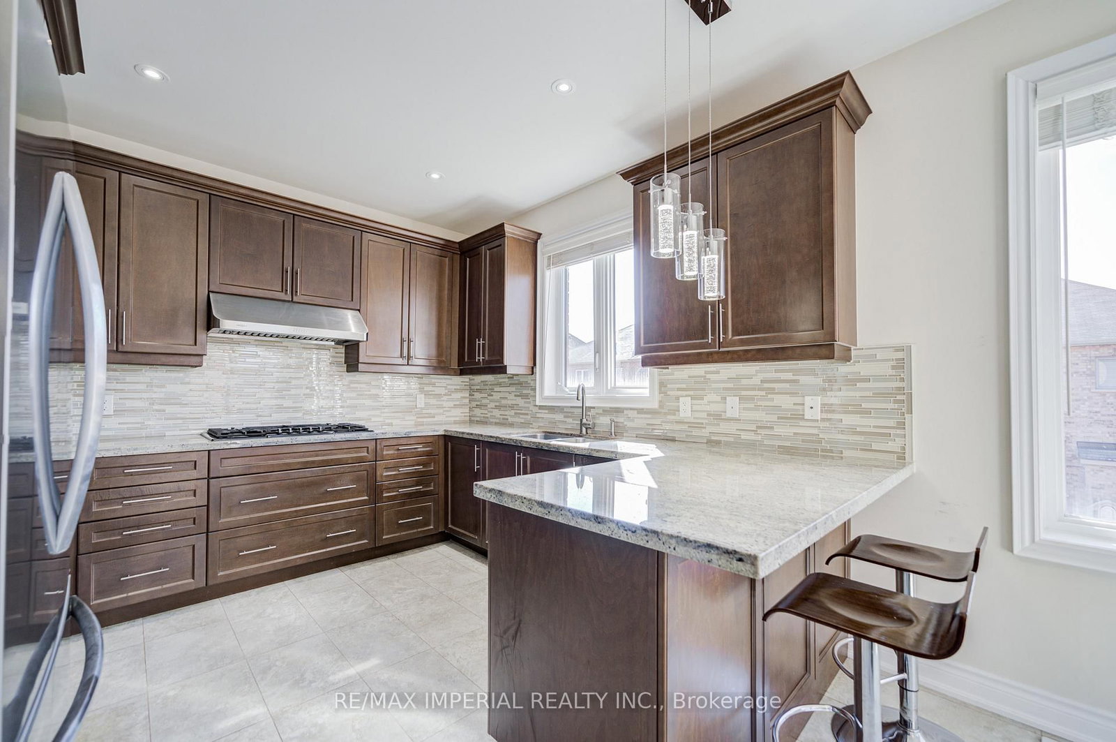 Detached House for sale at 28 Mancini Crescent, Richmond Hill, Ontario, L4E 0T1 - Jefferson - MLS: N12980928