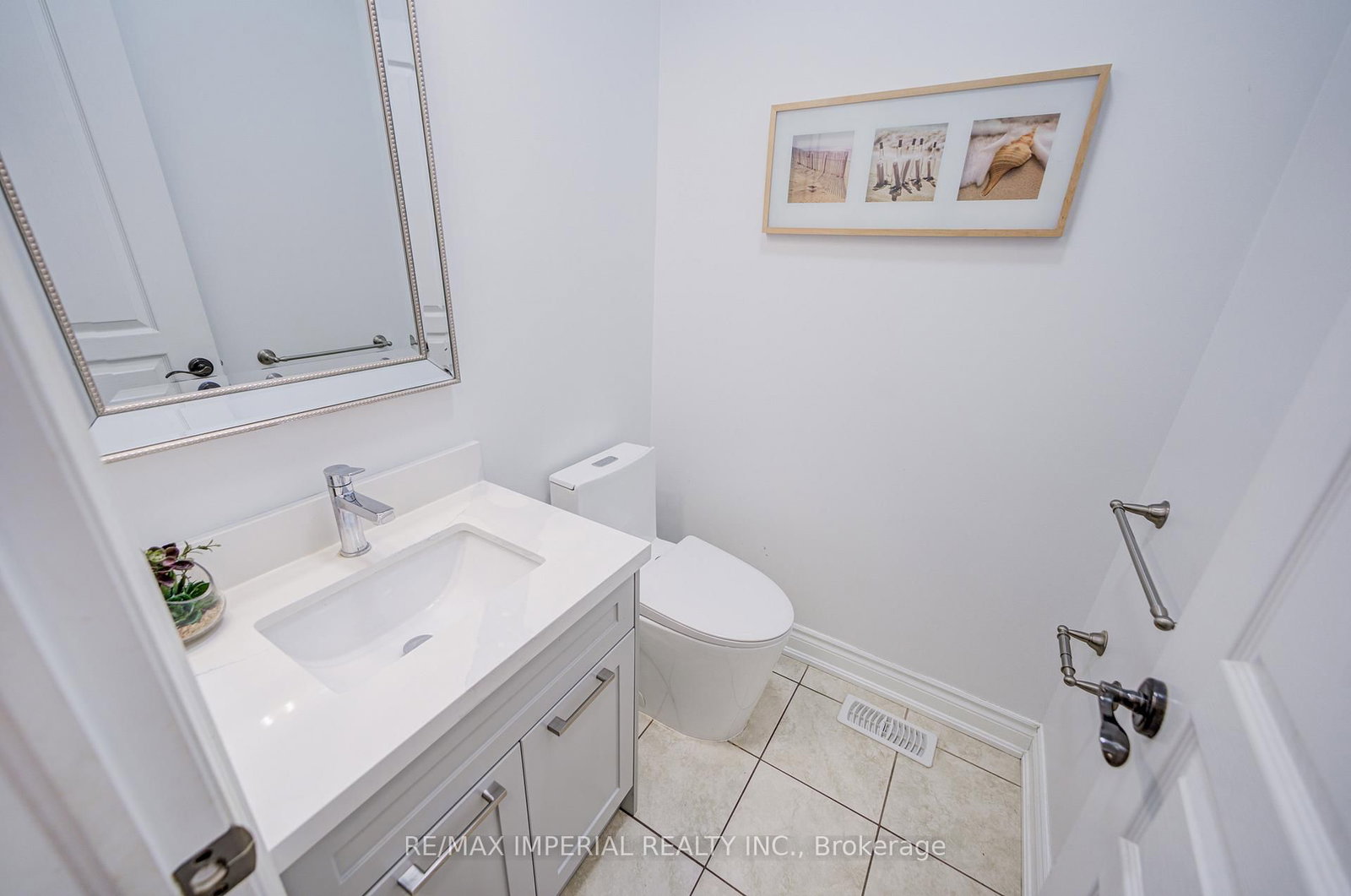 Detached House for sale at 28 Mancini Crescent, Richmond Hill, Ontario, L4E 0T1 - Jefferson - MLS: N12980928