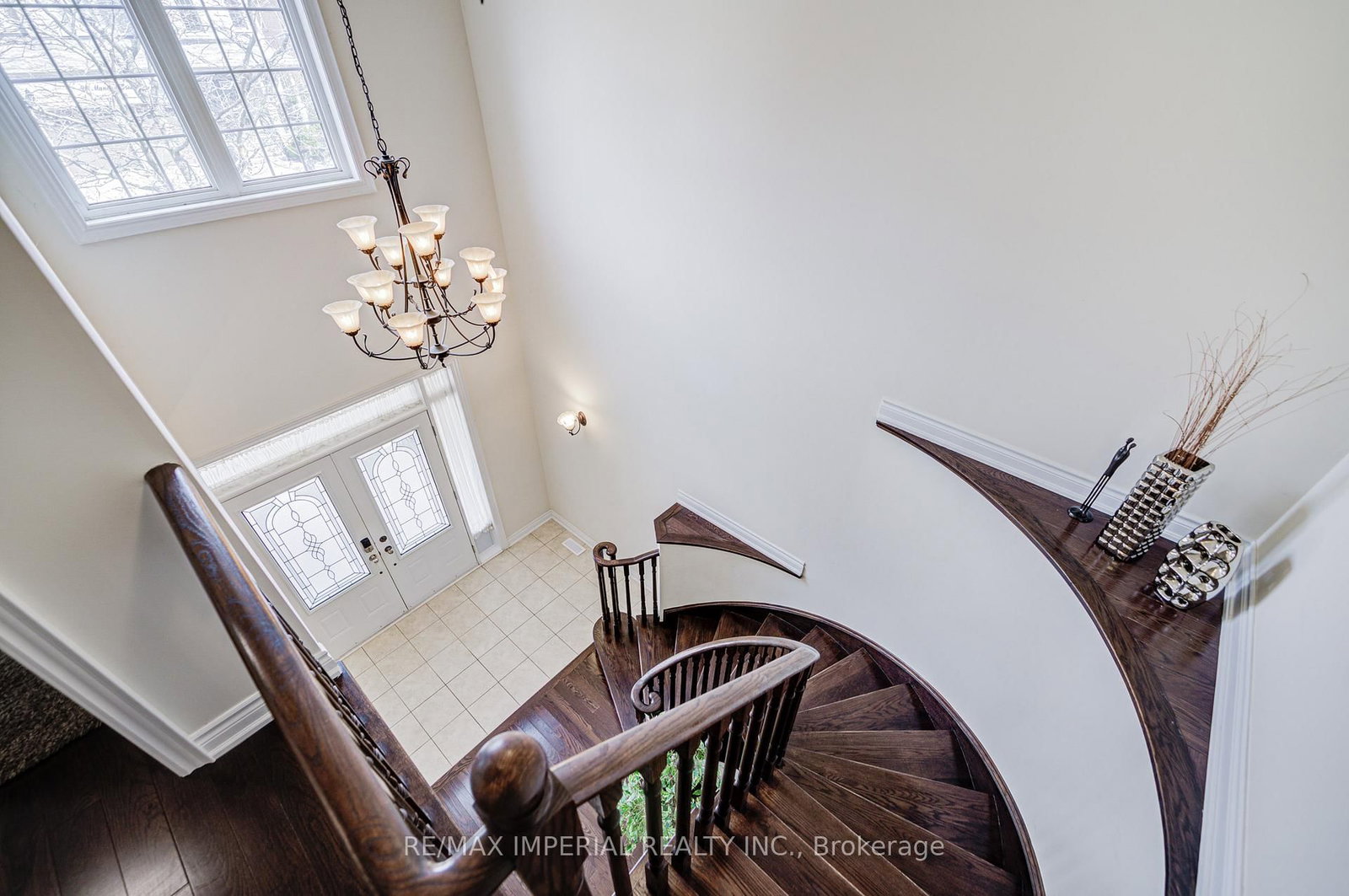 Detached House for sale at 28 Mancini Crescent, Richmond Hill, Ontario, L4E 0T1 - Jefferson - MLS: N12980928