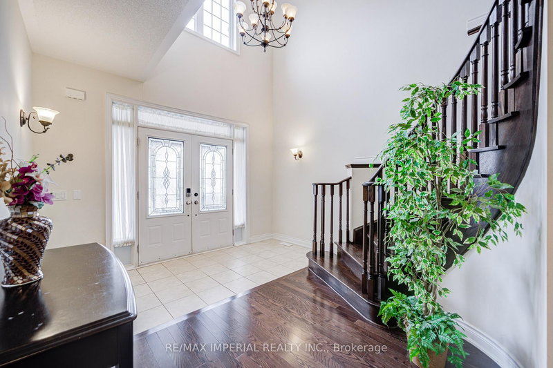 28 Mancini Cres, Richmond Hill, L4E 0T1 | Image 3