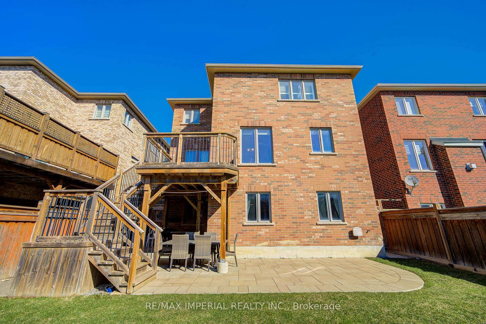 Detached House for sale at 28 Mancini Crescent, Richmond Hill, Ontario, L4E 0T1 - Jefferson - MLS: N12980928