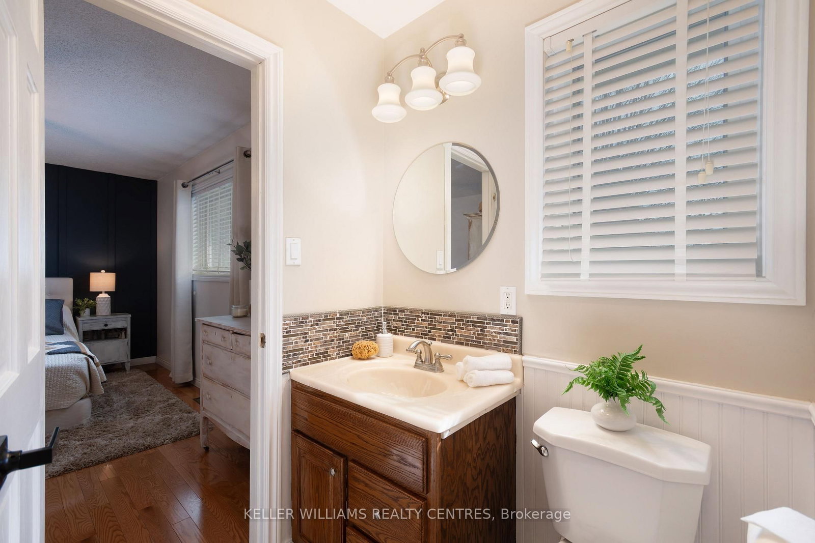 Detached House for sale at 2209 Willard Avenue, Innisfil, Ontario, L9S 2C1 - Alcona - MLS: N12980986