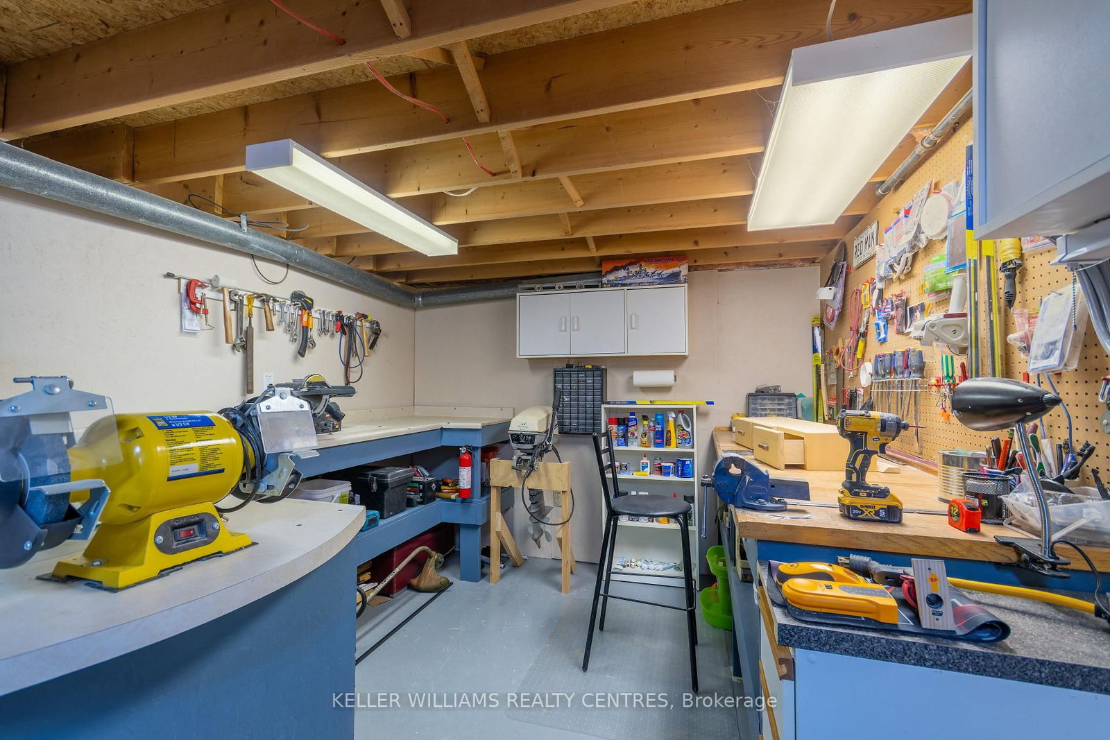 Detached House for sale at 2209 Willard Avenue, Innisfil, Ontario, L9S 2C1 - Alcona - MLS: N12980986