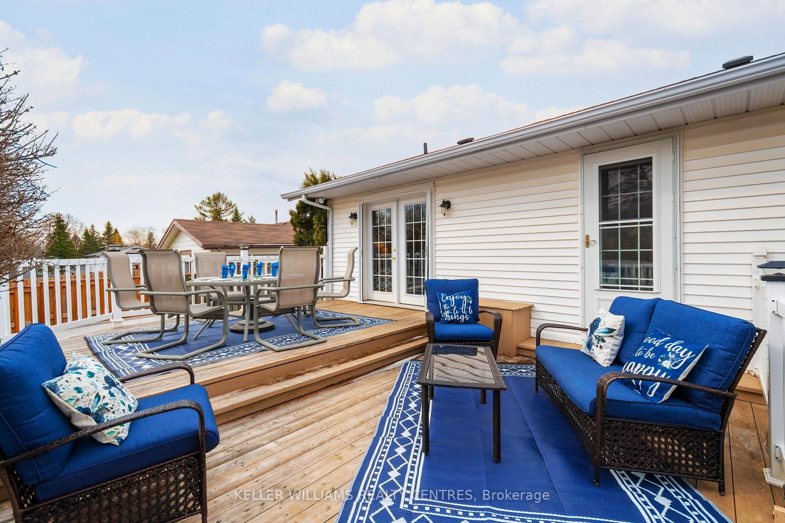 Detached House for sale at 2209 Willard Avenue, Innisfil, Ontario, L9S 2C1 - Alcona - MLS: N12980986