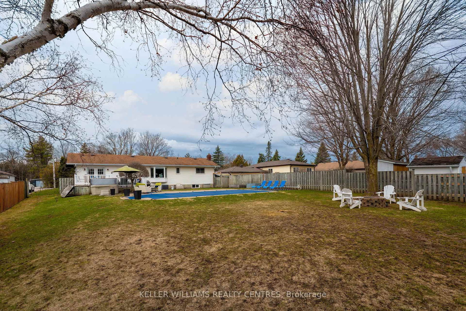 Detached House for sale at 2209 Willard Avenue, Innisfil, Ontario, L9S 2C1 - Alcona - MLS: N12980986