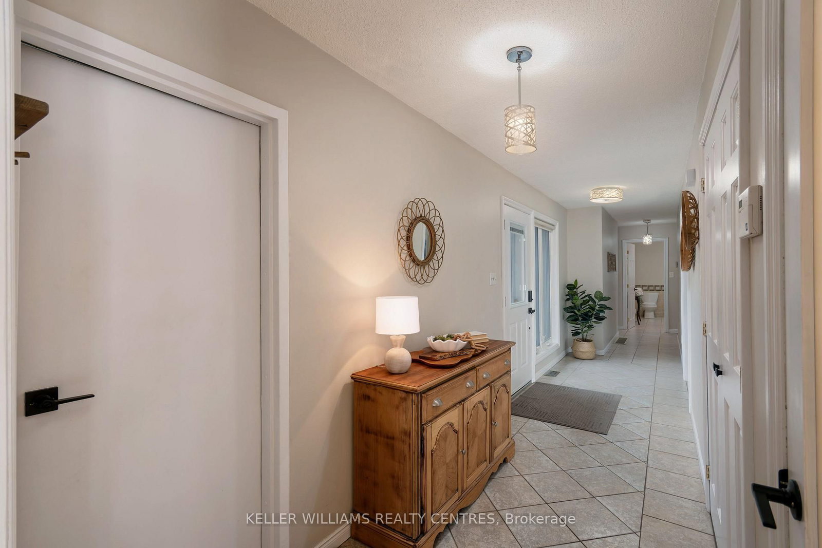 Detached House for sale at 2209 Willard Avenue, Innisfil, Ontario, L9S 2C1 - Alcona - MLS: N12980986