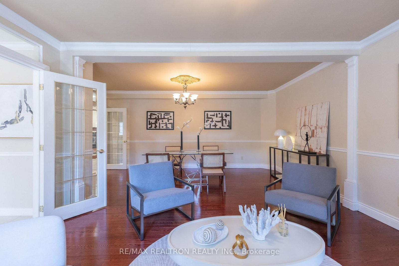 Detached House for sale at 142 Hillsview Drive, Richmond Hill, Ontario, L4C 1T2 - Observatory - MLS: N12981042