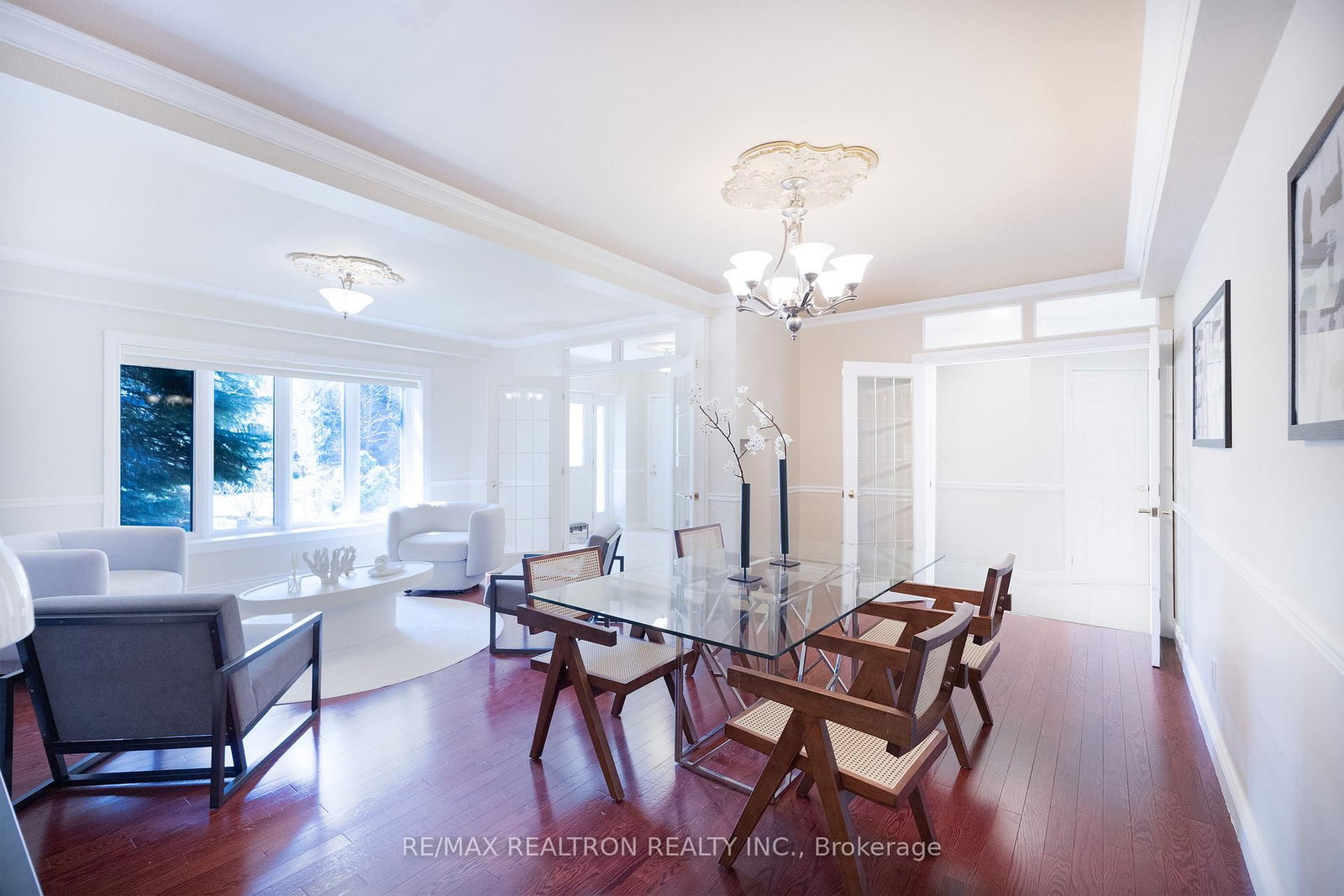 Detached House for sale at 142 Hillsview Drive, Richmond Hill, Ontario, L4C 1T2 - Observatory - MLS: N12981042