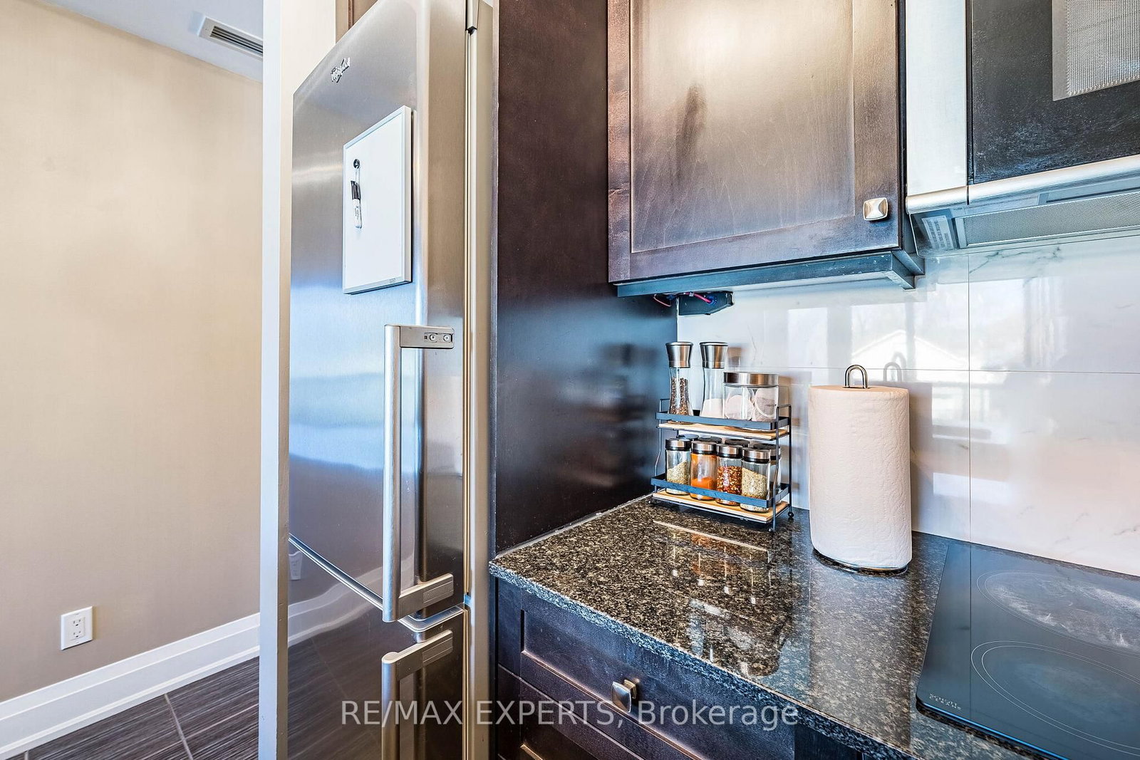 8302 Islington Avenue, Unit 211 - Photo 11