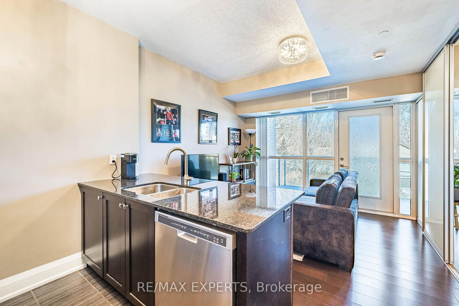 8302 Islington Avenue, Unit 211 - Photo 14