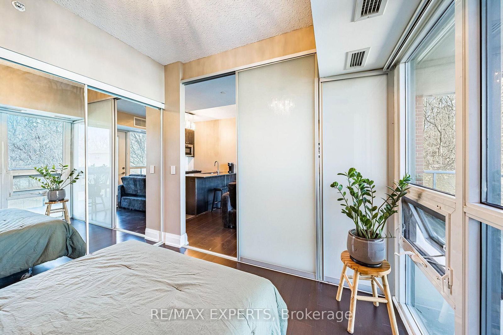 8302 Islington Avenue, Unit 211 - Photo 20