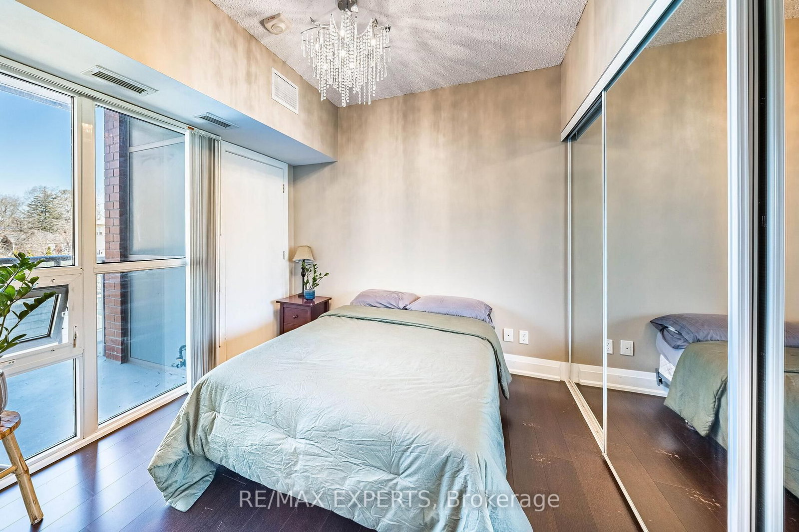 8302 Islington Avenue, Unit 211 - Photo 21