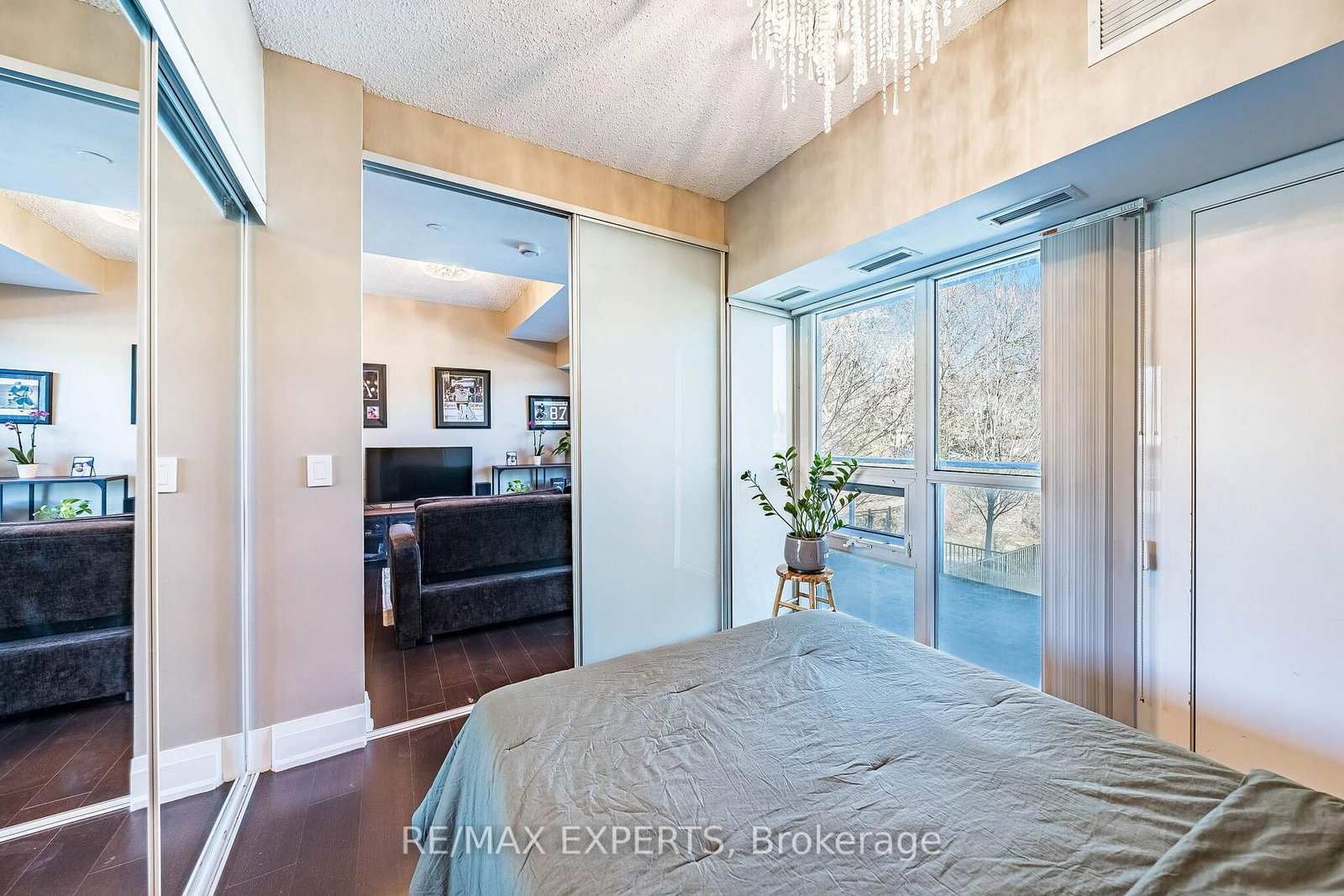 8302 Islington Avenue, Unit 211 - Photo 22