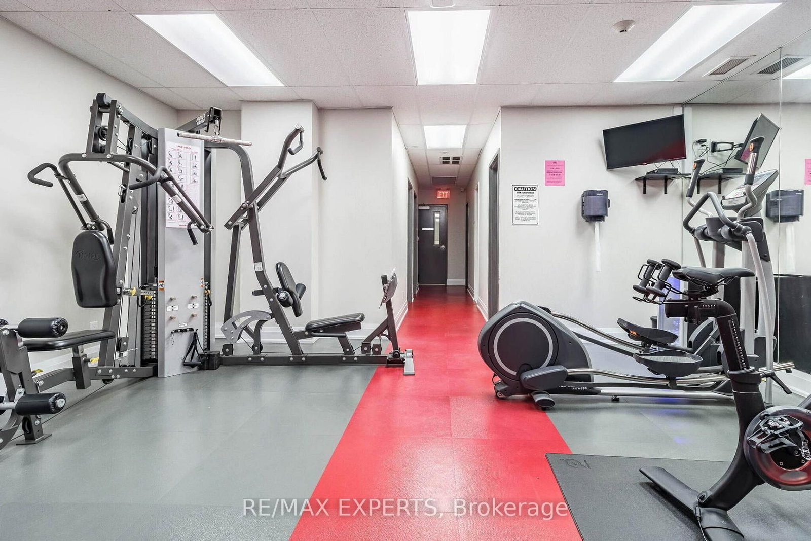 8302 Islington Avenue, Unit 211 - Photo 32