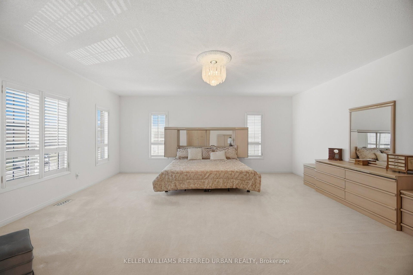 239 Drummond Drive - Photo 14