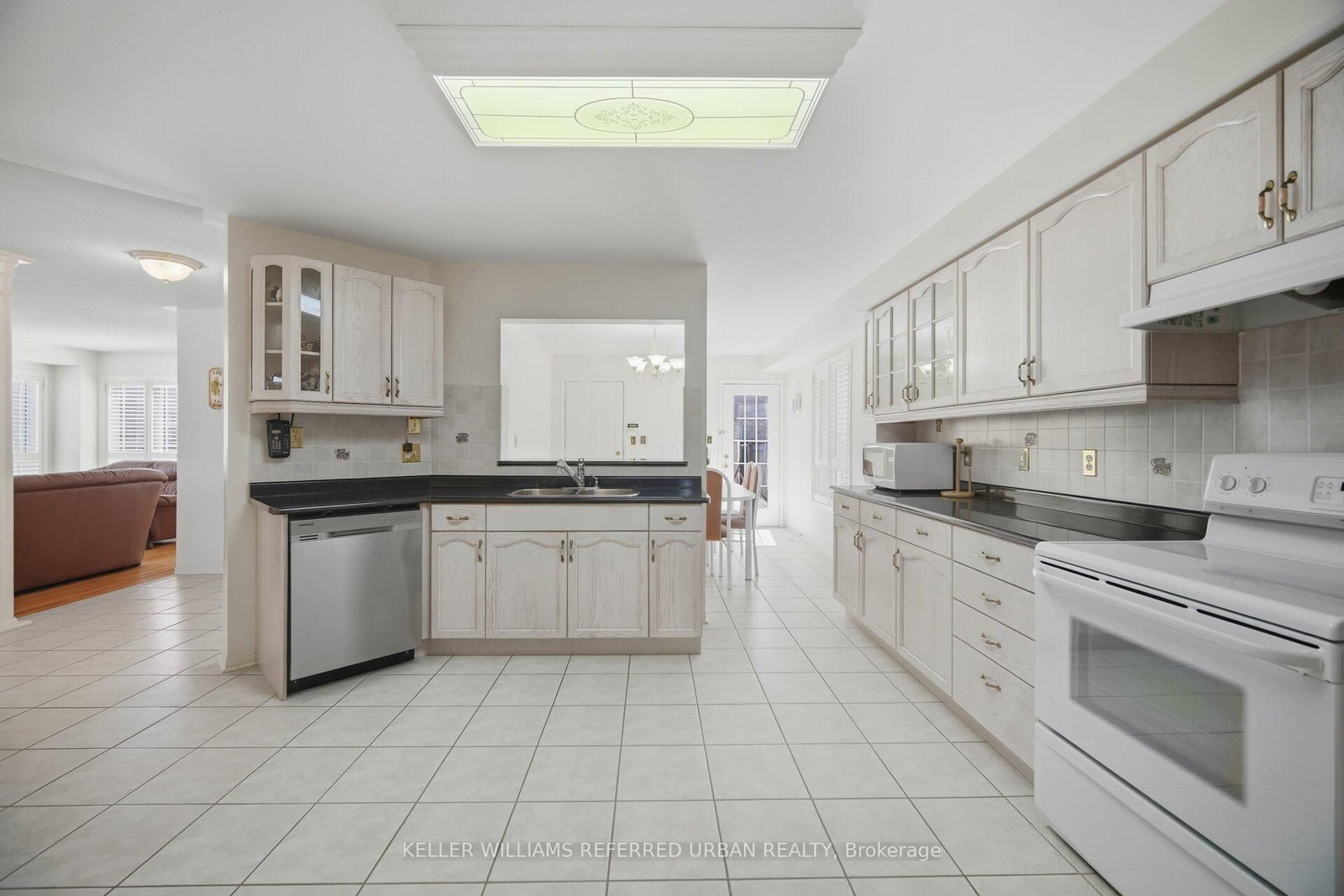 239 Drummond Drive - Photo 8