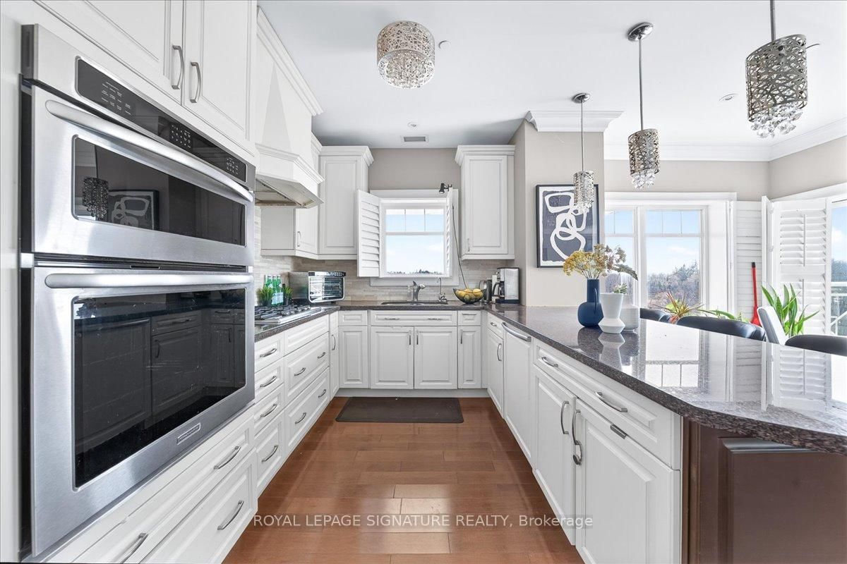 80 Burns Boulevard, Unit 327 - Photo 12