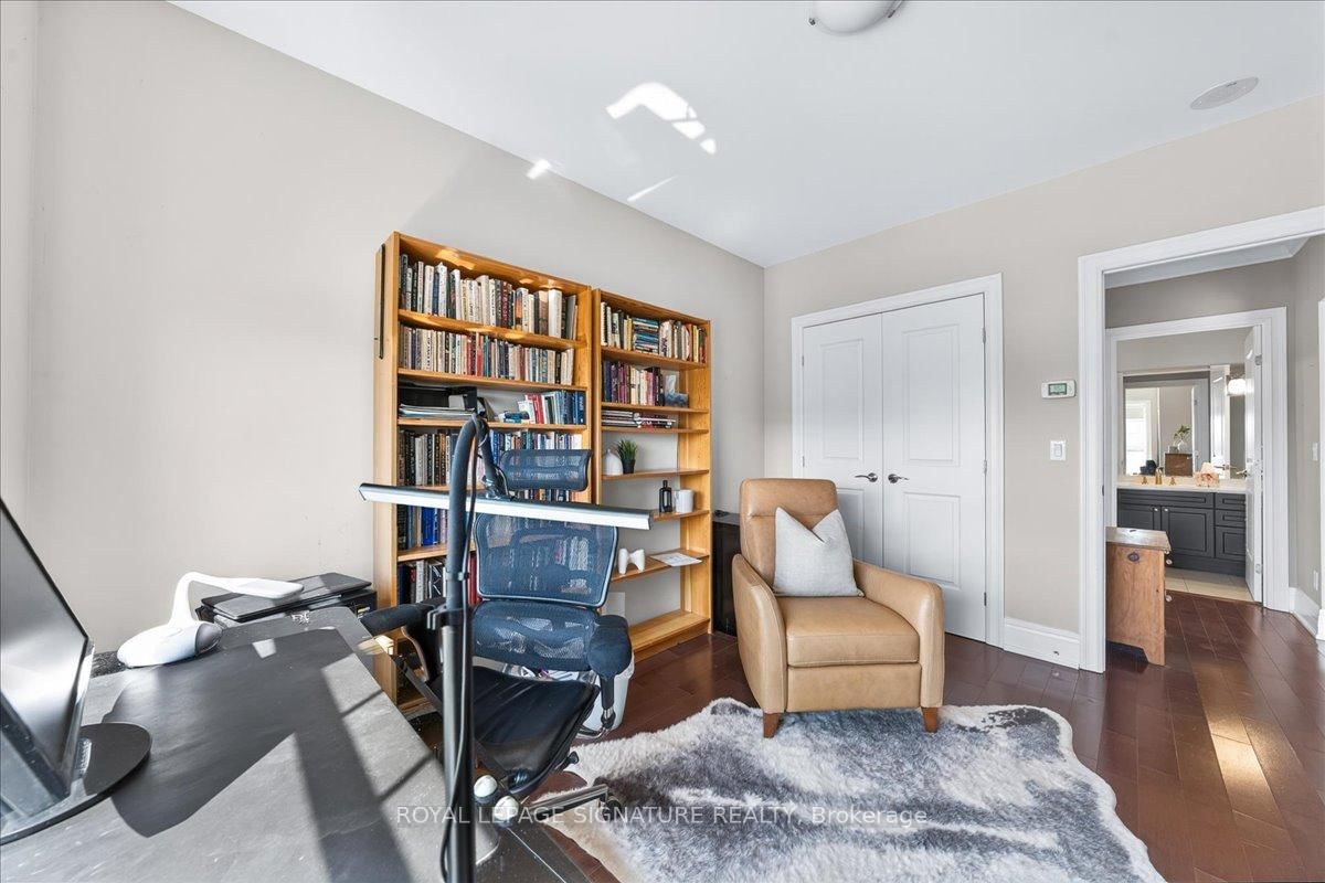 80 Burns Boulevard, Unit 327 - Photo 24