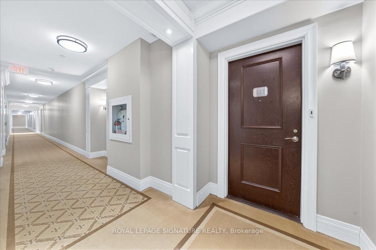 80 Burns Boulevard, Unit 327 - Photo 4