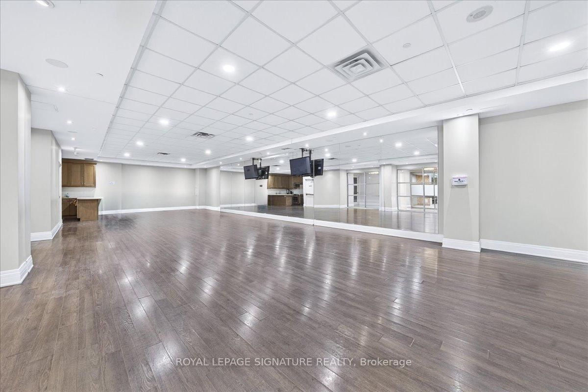 80 Burns Boulevard, Unit 327 - Photo 43