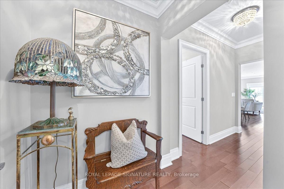 80 Burns Boulevard, Unit 327 - Photo 5