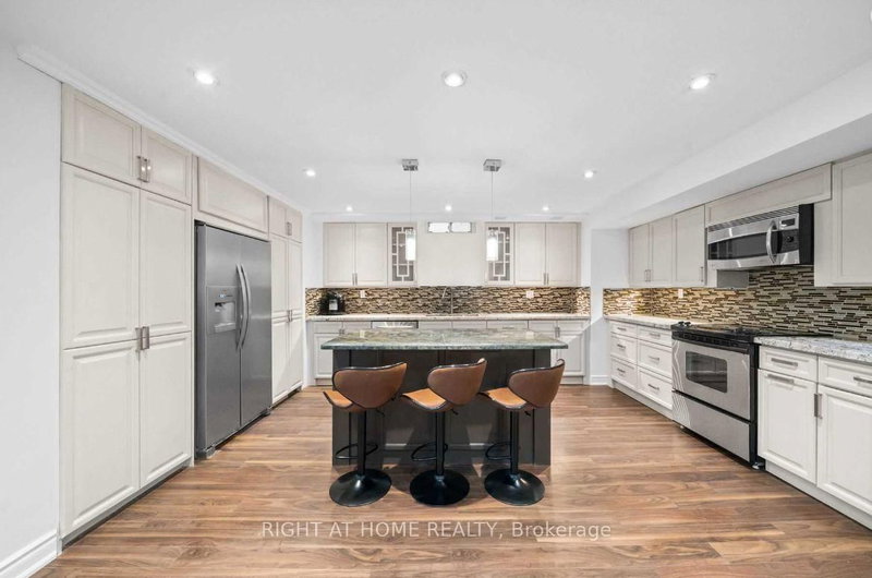 Lower - 9 Alyssum Crt, Richmond Hill, L4E 4M7 | Image 2