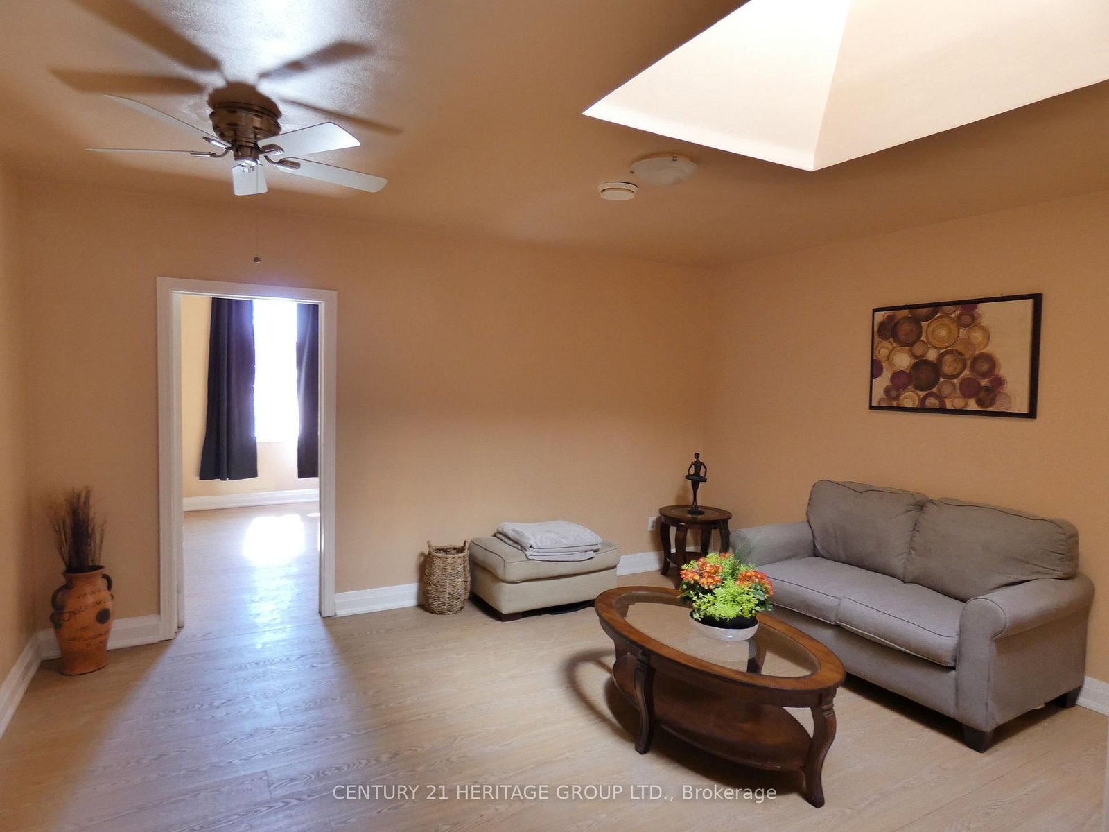 201 Main Street S, Unit 1 - Photo 4