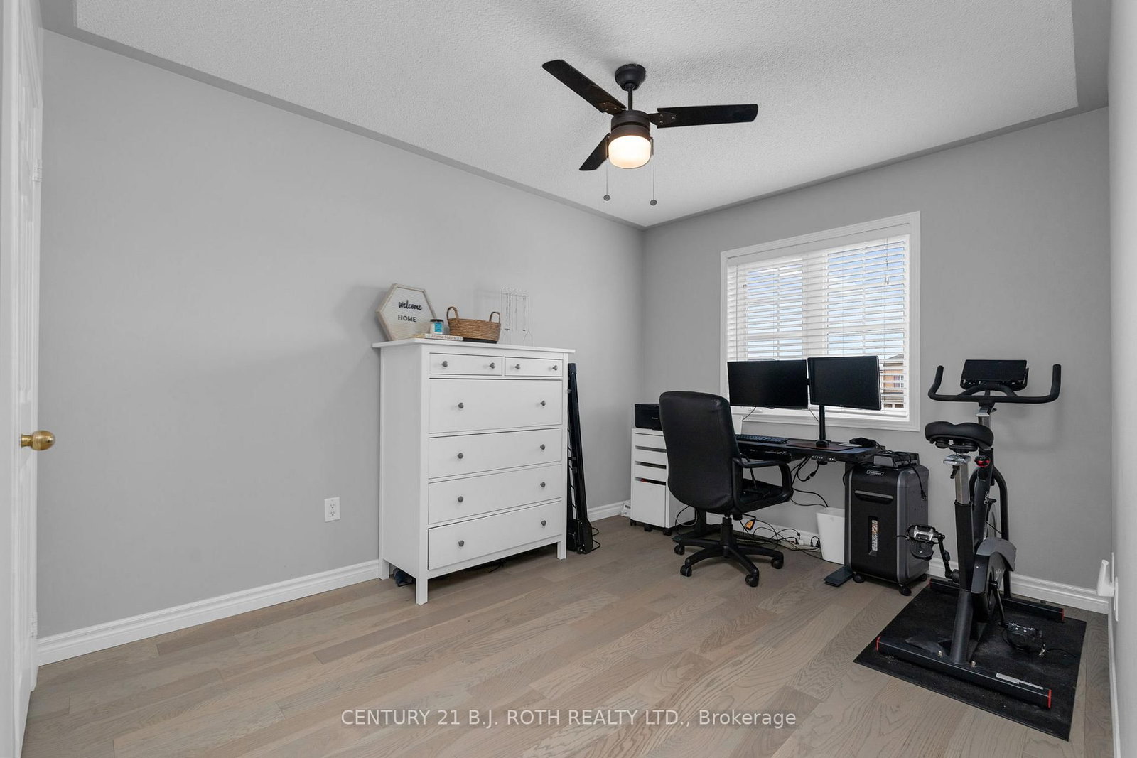 Townhouse for sale at 35 Mccann Lane, Essa, Ontario, L0M 1B4 - Angus - MLS: N12981600