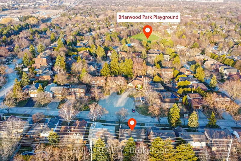 70 Briarwood Rd, Markham, L3R 2X3 | Image 3