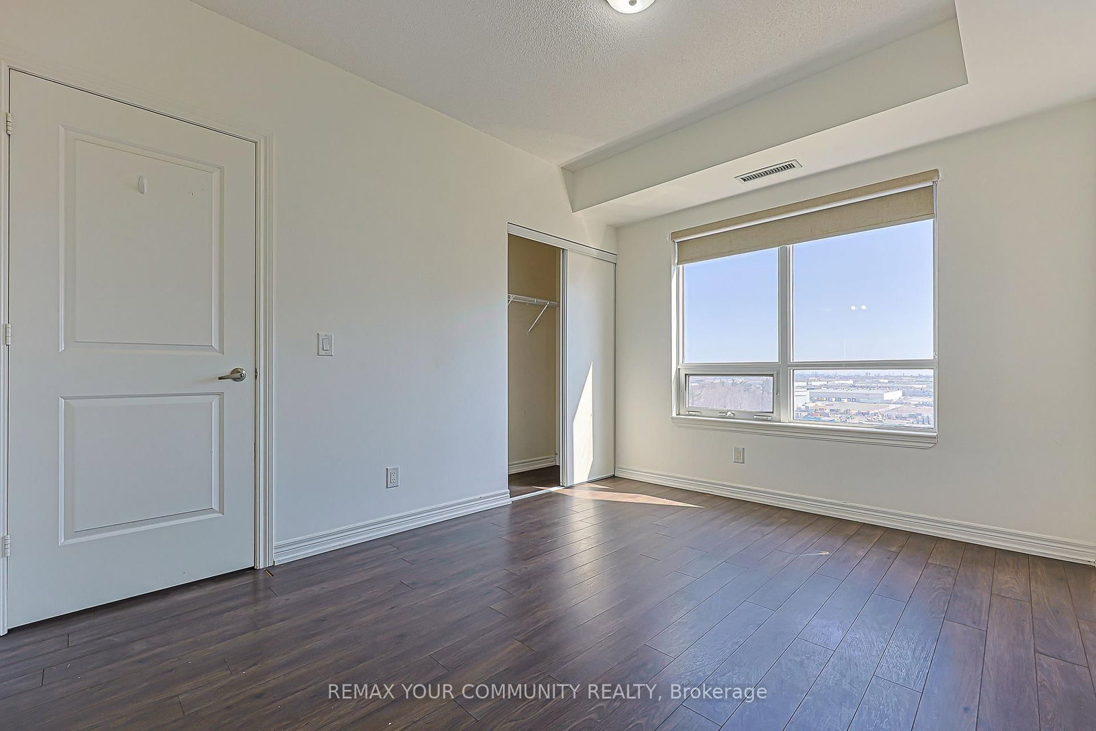9245 Jane Street, Unit 1007 - Photo 15