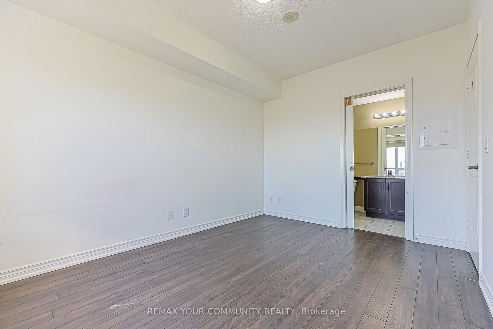 9245 Jane Street, Unit 1007 - Photo 18