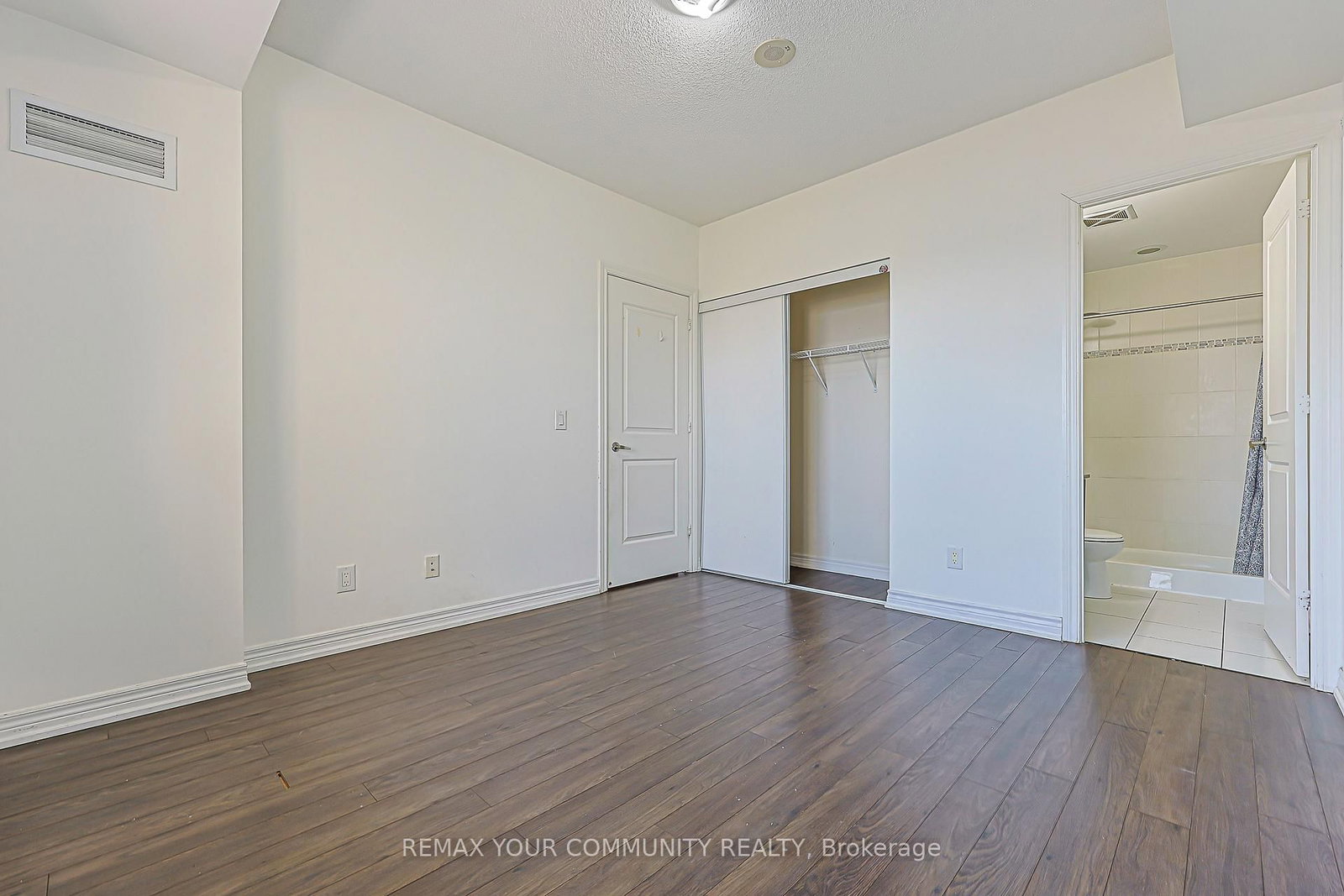 9245 Jane Street, Unit 1007 - Photo 22