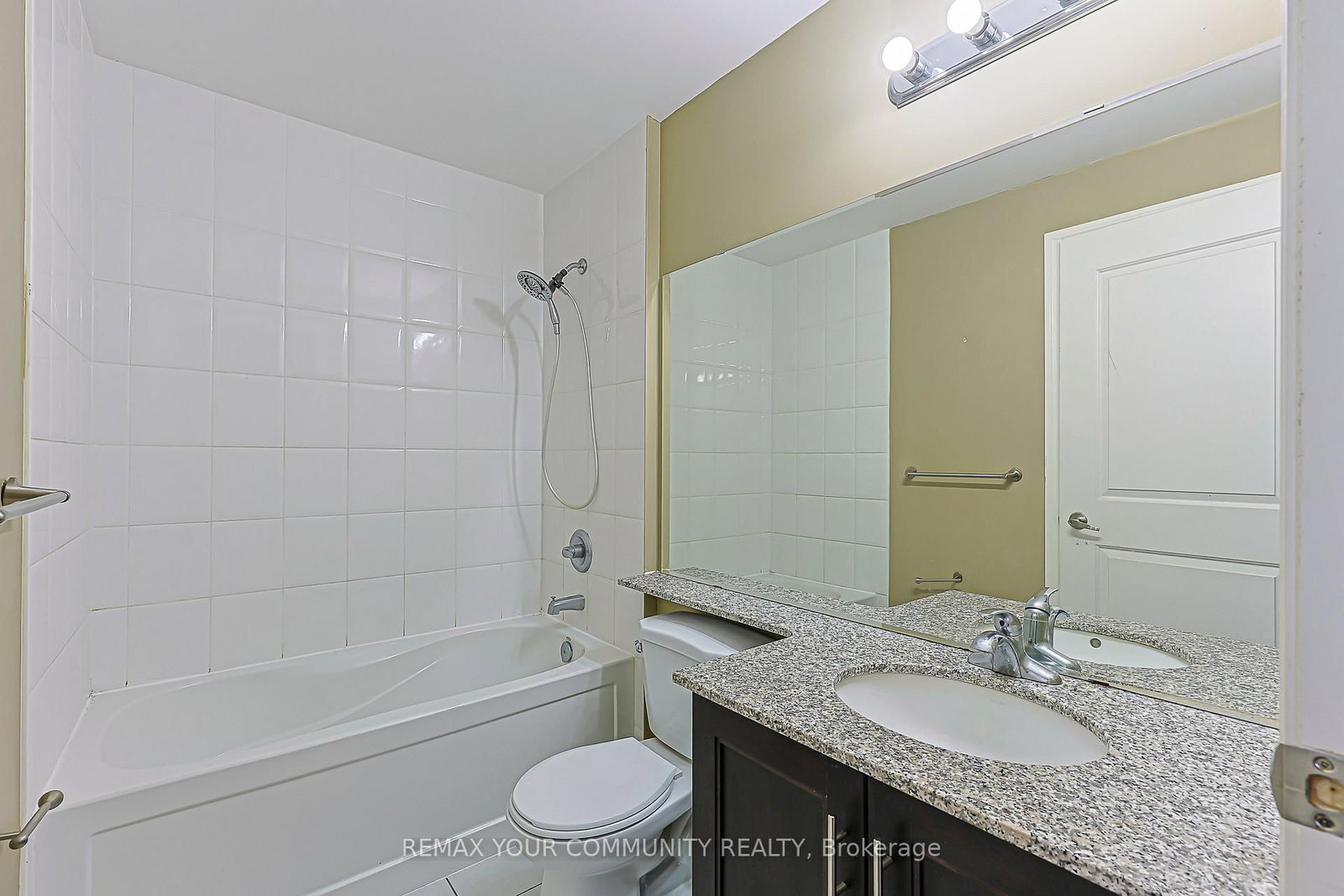 9245 Jane Street, Unit 1007 - Photo 23
