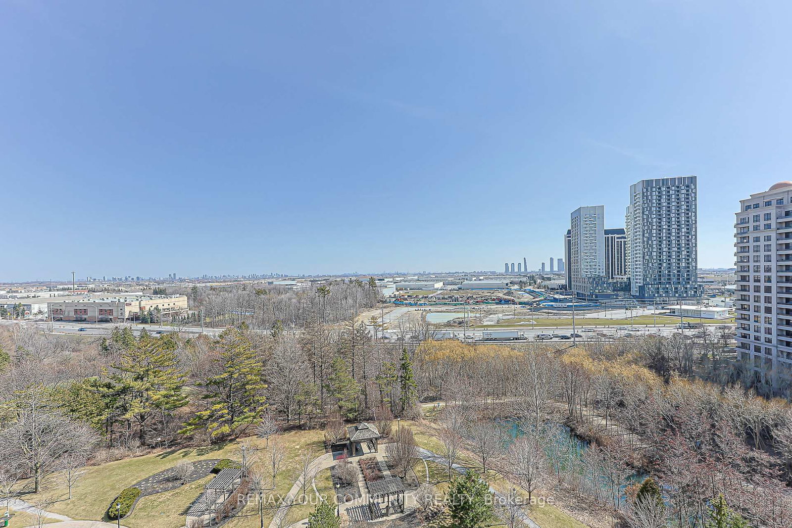 9245 Jane Street, Unit 1007 - Photo 30