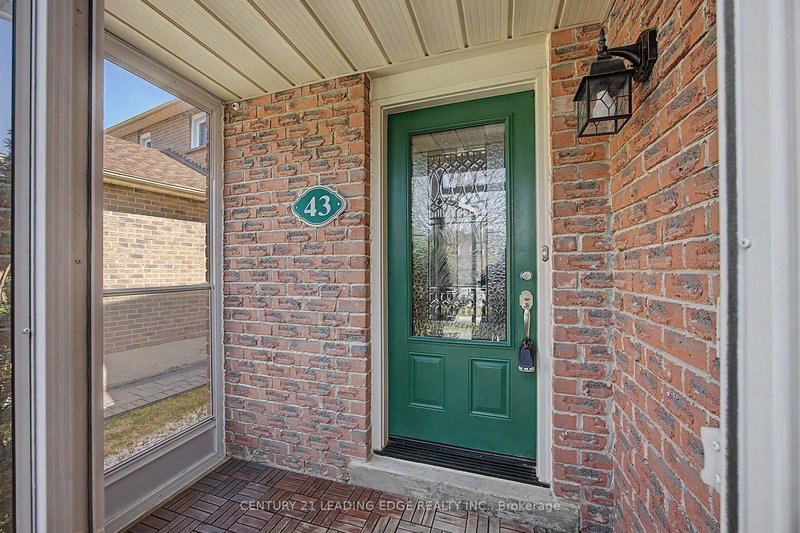 43 Nightstar Dr, Richmond Hill, L4C 8H8 | Image 2