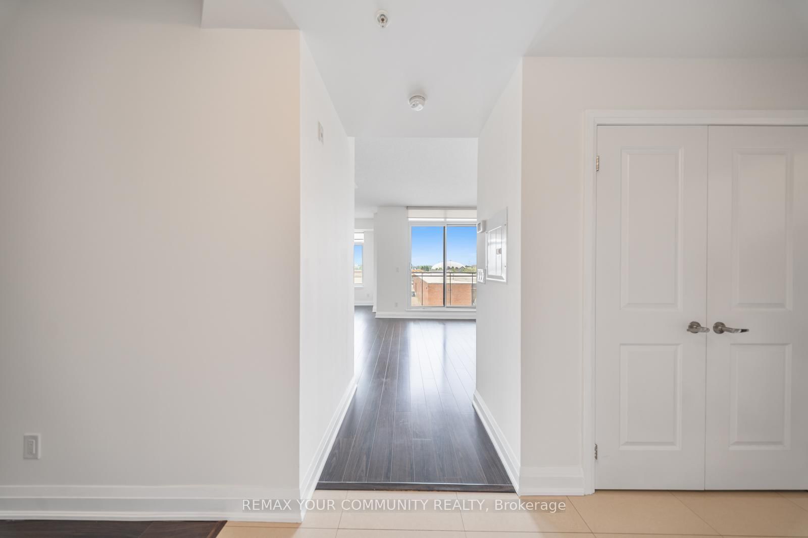 24 Woodstream Boulevard, Unit 315 - Photo 3