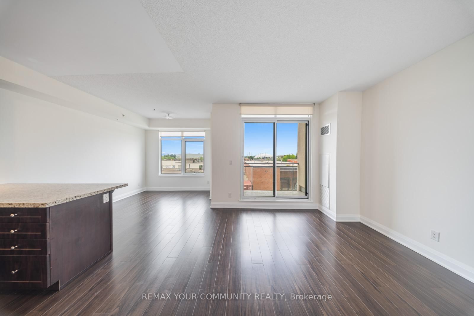 24 Woodstream Boulevard, Unit 315 - Photo 7