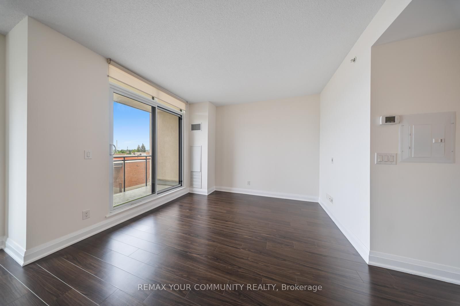 24 Woodstream Boulevard, Unit 315 - Photo 8