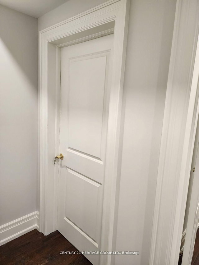 Bsmt #2 - 79 Maple Grove Avenue