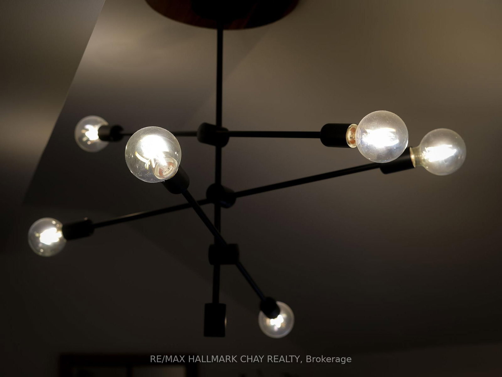 Detached House for sale at 70 Church Street, New Tecumseth, Ontario, L9R 1S7 - Alliston - MLS: N12982072