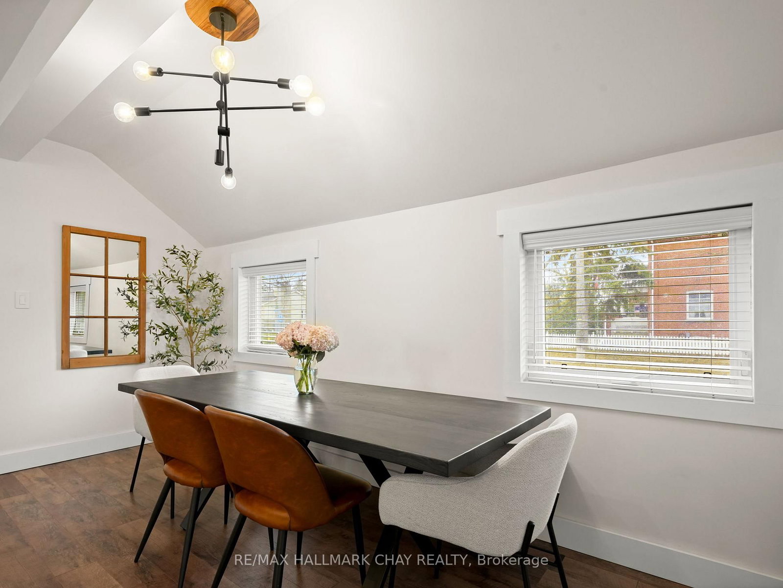 Detached House for sale at 70 Church Street, New Tecumseth, Ontario, L9R 1S7 - Alliston - MLS: N12982072