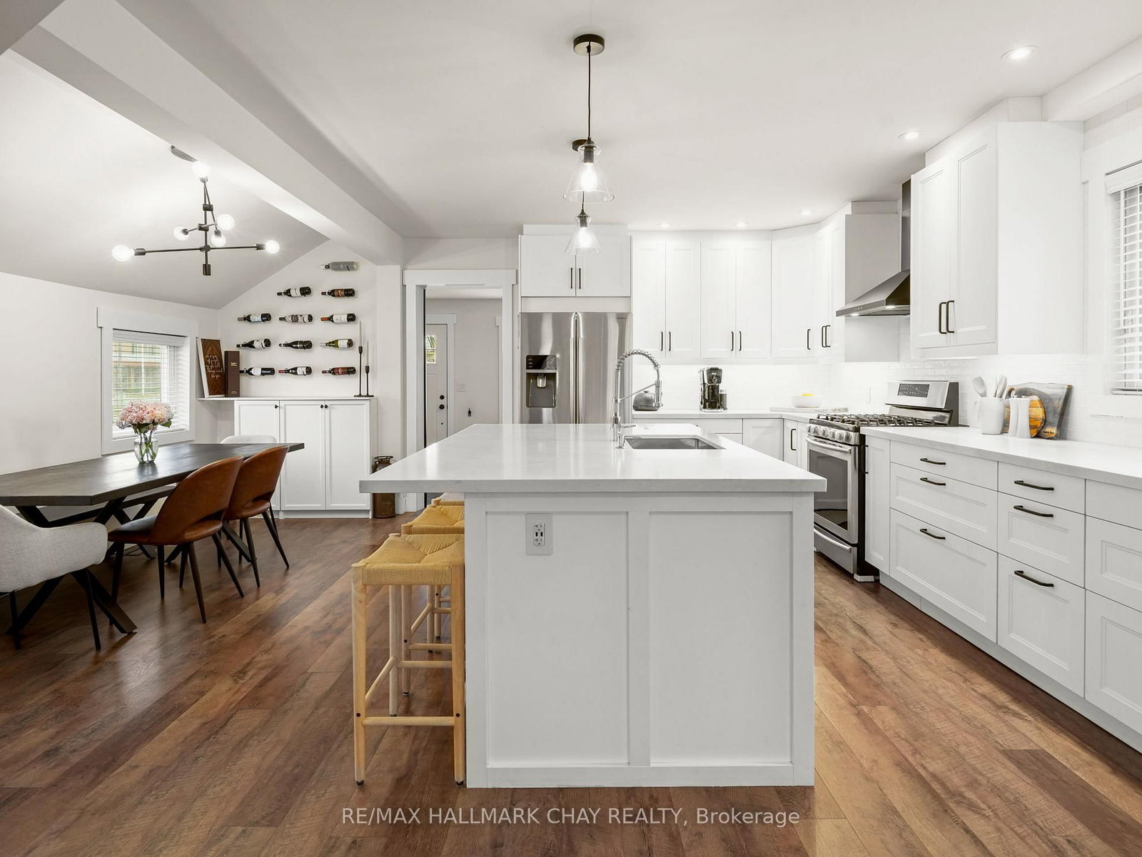 Detached House for sale at 70 Church Street, New Tecumseth, Ontario, L9R 1S7 - Alliston - MLS: N12982072