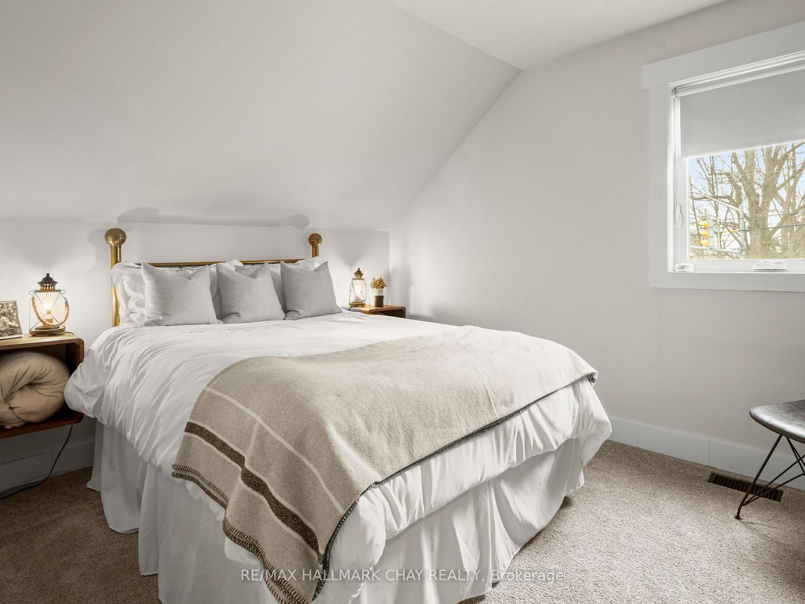 Detached House for sale at 70 Church Street, New Tecumseth, Ontario, L9R 1S7 - Alliston - MLS: N12982072